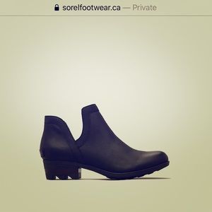 Sorel Women’s Lolla Cut-out Booties